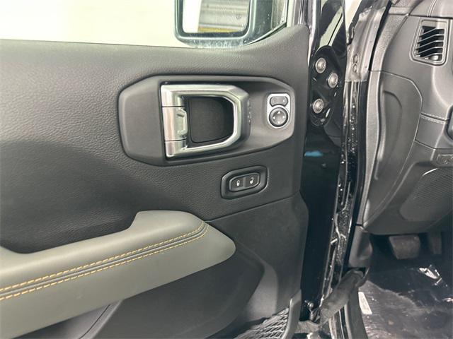 new 2025 Jeep Gladiator car, priced at $52,746