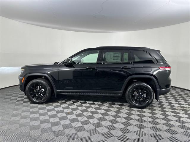 new 2025 Jeep Grand Cherokee car, priced at $45,030