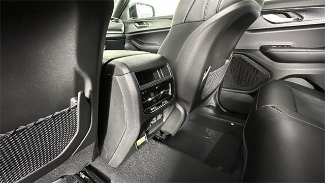 new 2025 Jeep Grand Cherokee car, priced at $45,030
