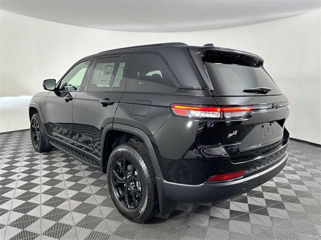 new 2025 Jeep Grand Cherokee car, priced at $45,030