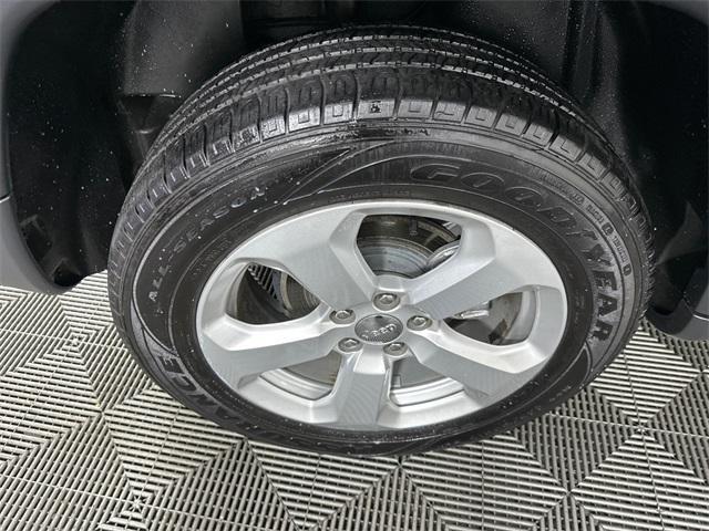 used 2020 Jeep Compass car, priced at $18,995