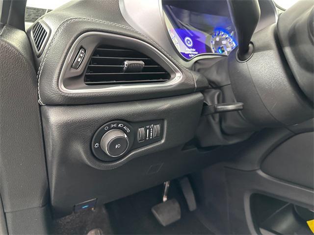 new 2026 Chrysler Pacifica car, priced at $51,084