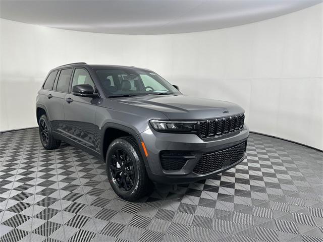 new 2025 Jeep Grand Cherokee car, priced at $41,705