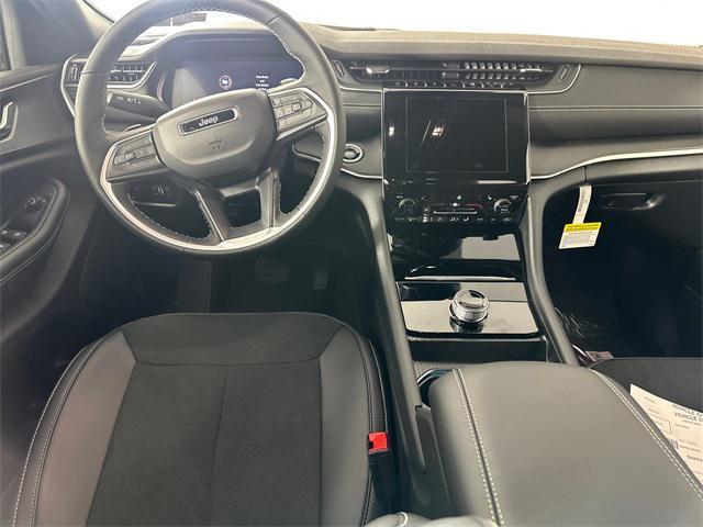 new 2025 Jeep Grand Cherokee car, priced at $41,705