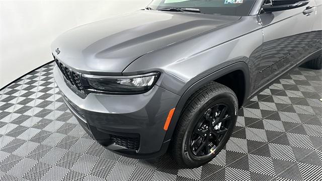 new 2025 Jeep Grand Cherokee L car, priced at $45,948