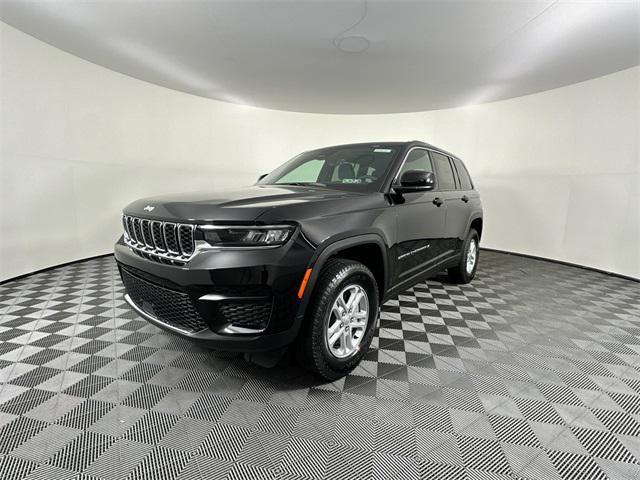 new 2025 Jeep Grand Cherokee car, priced at $36,188