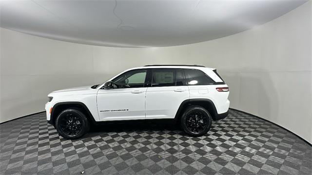 new 2025 Jeep Grand Cherokee car, priced at $44,434