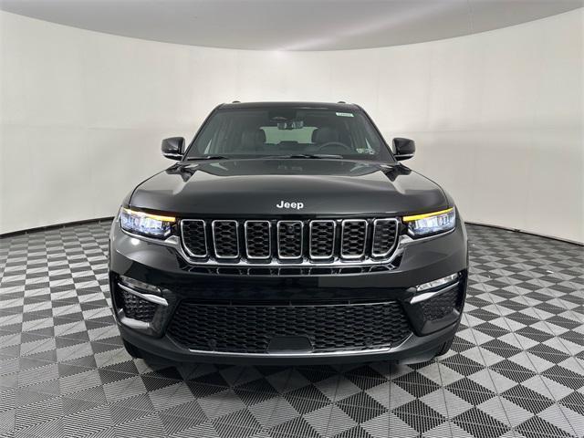 new 2025 Jeep Grand Cherokee car, priced at $47,157