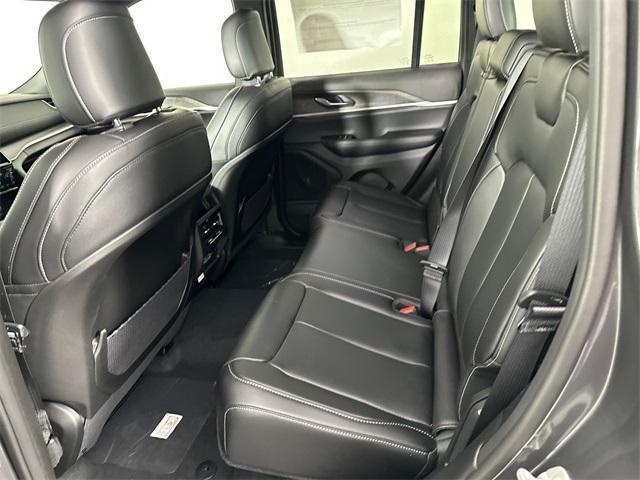 new 2025 Jeep Grand Cherokee car, priced at $48,520