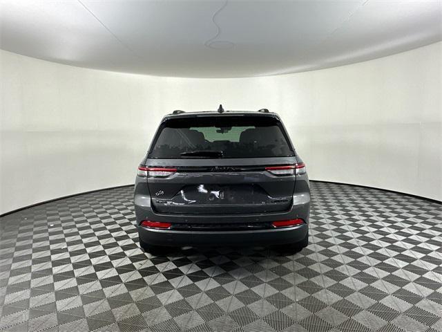new 2025 Jeep Grand Cherokee car, priced at $48,520