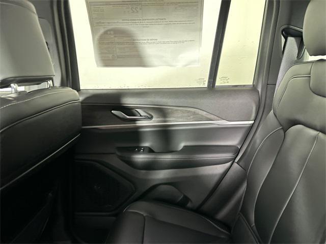 new 2025 Jeep Grand Cherokee car, priced at $48,520