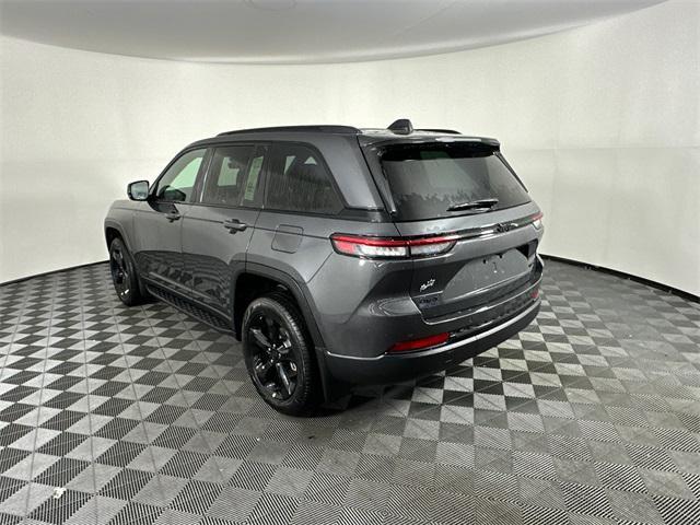 new 2025 Jeep Grand Cherokee car, priced at $48,520