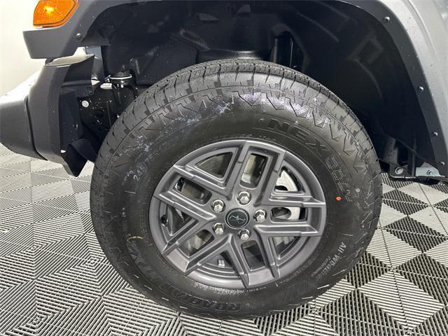 new 2025 Jeep Wrangler car, priced at $49,870