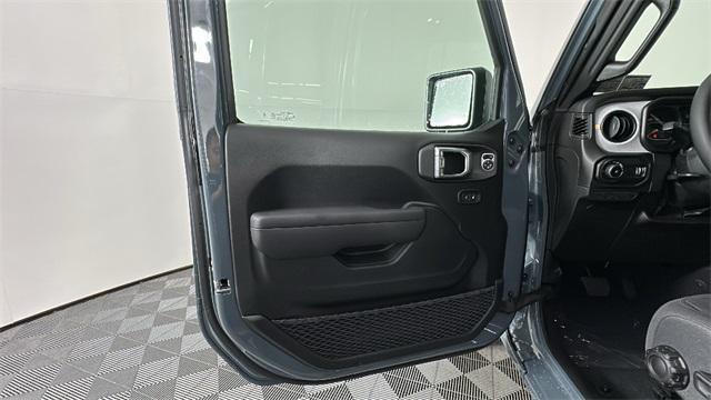 new 2025 Jeep Wrangler car, priced at $49,870