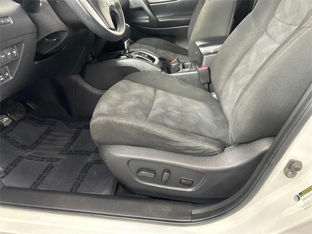 used 2016 Nissan Rogue car, priced at $10,795