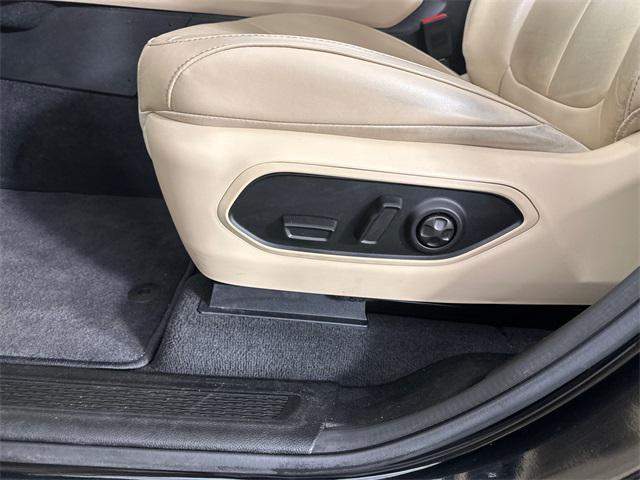 used 2022 Jeep Grand Cherokee car, priced at $24,995