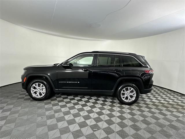 used 2022 Jeep Grand Cherokee car, priced at $24,995