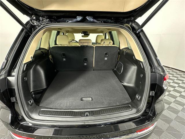 used 2022 Jeep Grand Cherokee car, priced at $24,995