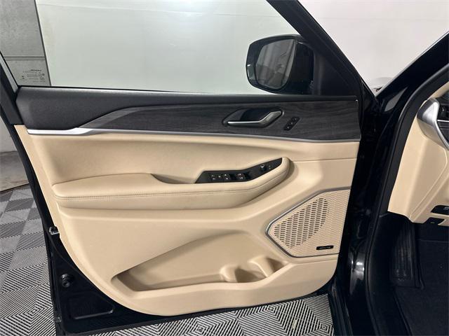 used 2022 Jeep Grand Cherokee car, priced at $24,995