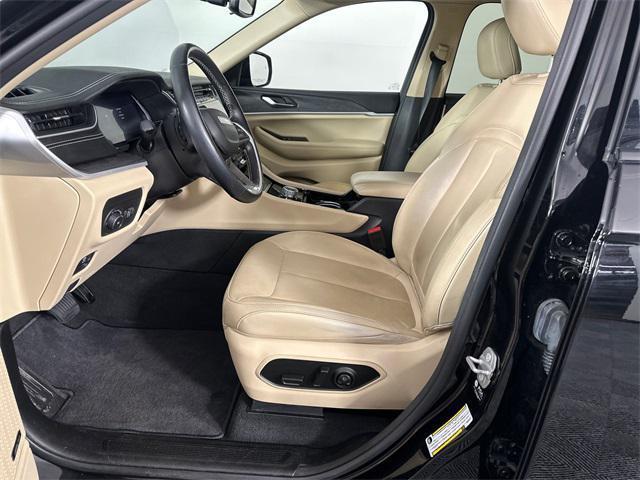 used 2022 Jeep Grand Cherokee car, priced at $24,995