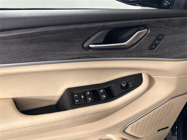 used 2022 Jeep Grand Cherokee car, priced at $24,995