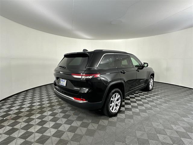 used 2022 Jeep Grand Cherokee car, priced at $24,995