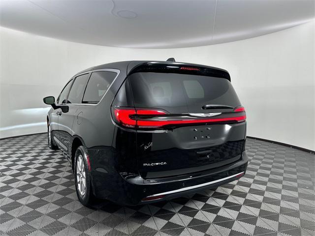 new 2025 Chrysler Pacifica car, priced at $40,952