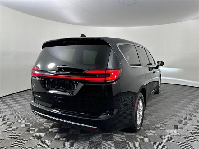 new 2025 Chrysler Pacifica car, priced at $40,952