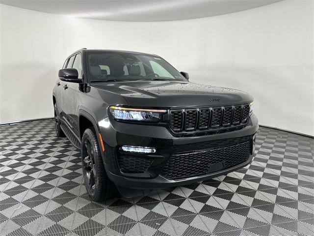 new 2025 Jeep Grand Cherokee car, priced at $48,520
