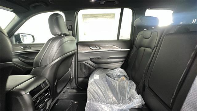 new 2025 Jeep Grand Cherokee car, priced at $48,520