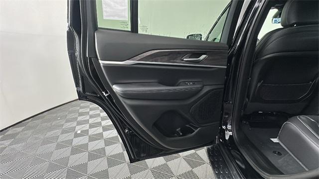 new 2025 Jeep Grand Cherokee car, priced at $48,520