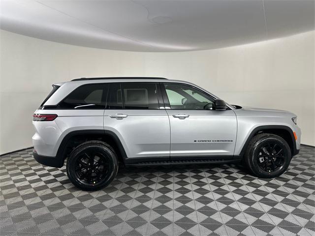 new 2025 Jeep Grand Cherokee car, priced at $43,788