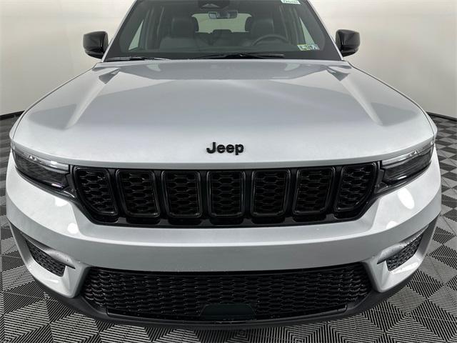 new 2025 Jeep Grand Cherokee car, priced at $43,788