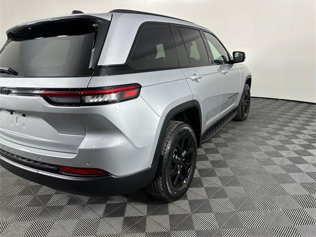 new 2025 Jeep Grand Cherokee car, priced at $43,788