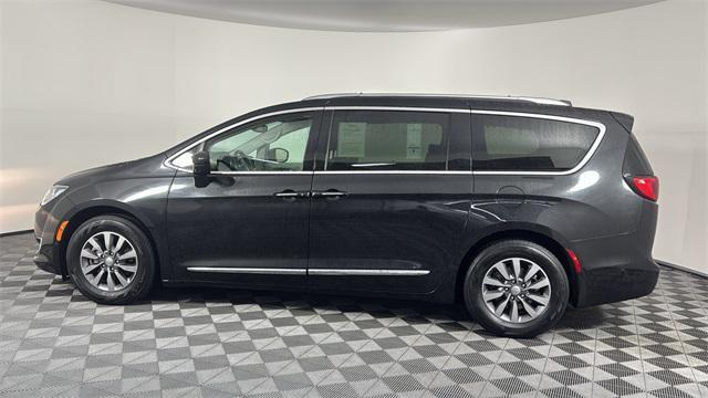 used 2019 Chrysler Pacifica car, priced at $26,000