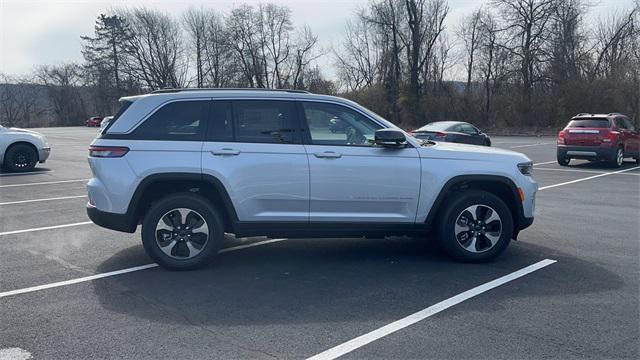 new 2022 Jeep Grand Cherokee 4xe car, priced at $49,550