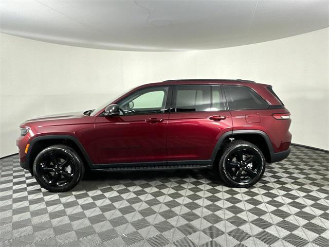 new 2025 Jeep Grand Cherokee car, priced at $43,878