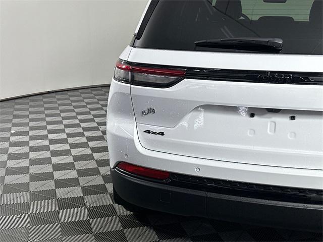 new 2025 Jeep Grand Cherokee car, priced at $43,471