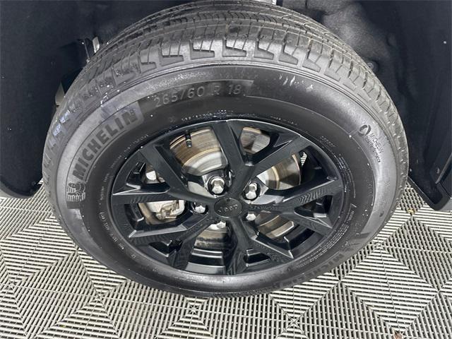 used 2024 Jeep Grand Cherokee L car, priced at $32,995