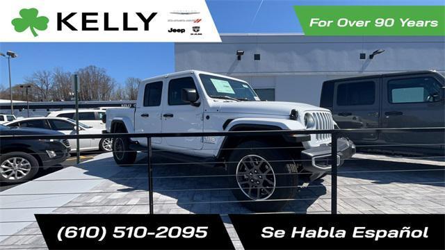 new 2023 Jeep Gladiator car, priced at $43,600