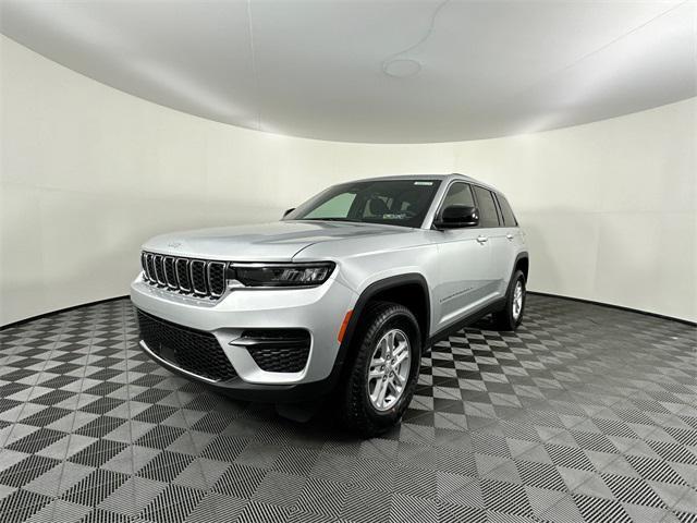 new 2025 Jeep Grand Cherokee car, priced at $36,188