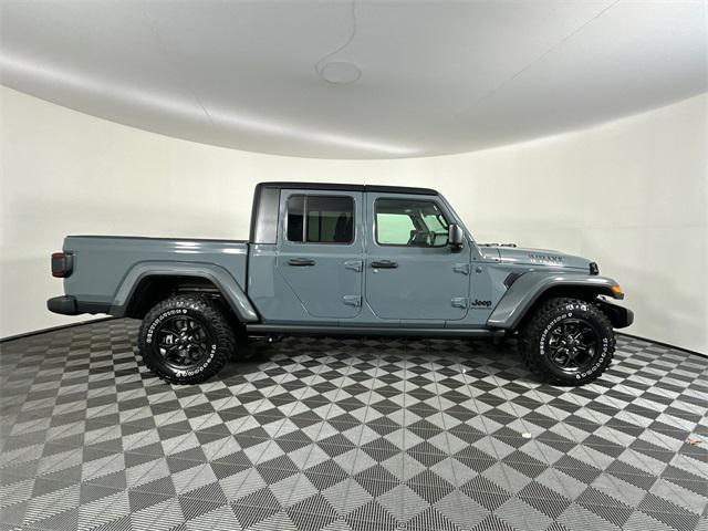 new 2025 Jeep Gladiator car, priced at $47,488