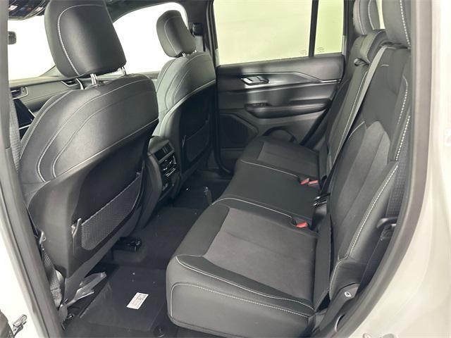 new 2025 Jeep Grand Cherokee car, priced at $37,807