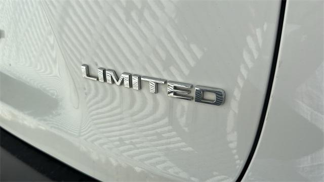 used 2021 Jeep Cherokee car, priced at $26,998