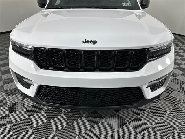 new 2025 Jeep Grand Cherokee car, priced at $42,058