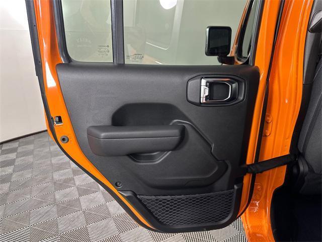 new 2025 Jeep Wrangler car, priced at $48,645