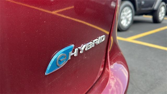 new 2023 Chrysler Pacifica Hybrid car, priced at $52,319