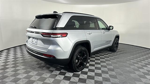 new 2023 Jeep Grand Cherokee car, priced at $49,364