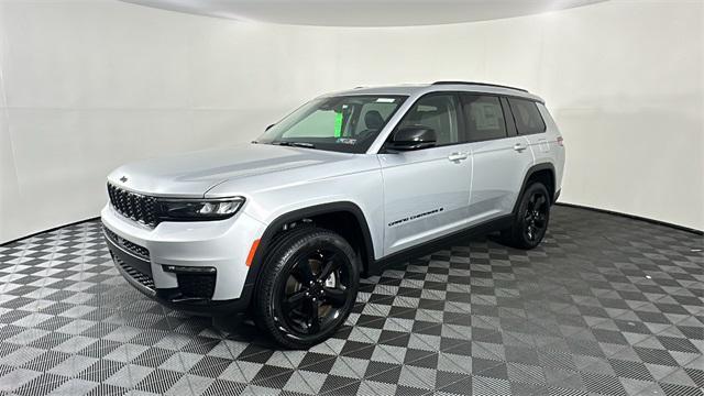 new 2024 Jeep Grand Cherokee L car, priced at $47,599