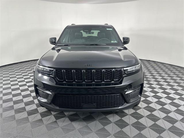 new 2025 Jeep Grand Cherokee car, priced at $46,675